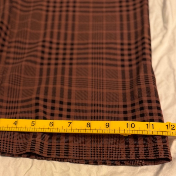 Studio by Torrid Brown Glen Plaid Trouser Pants β 30S (Short Inseam) - Picture 5 of 12
